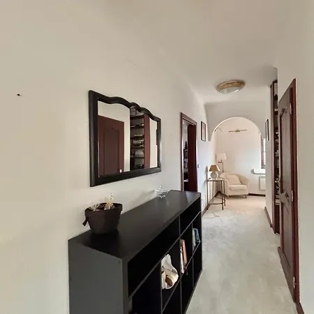 Ela Apartman Révkomárom